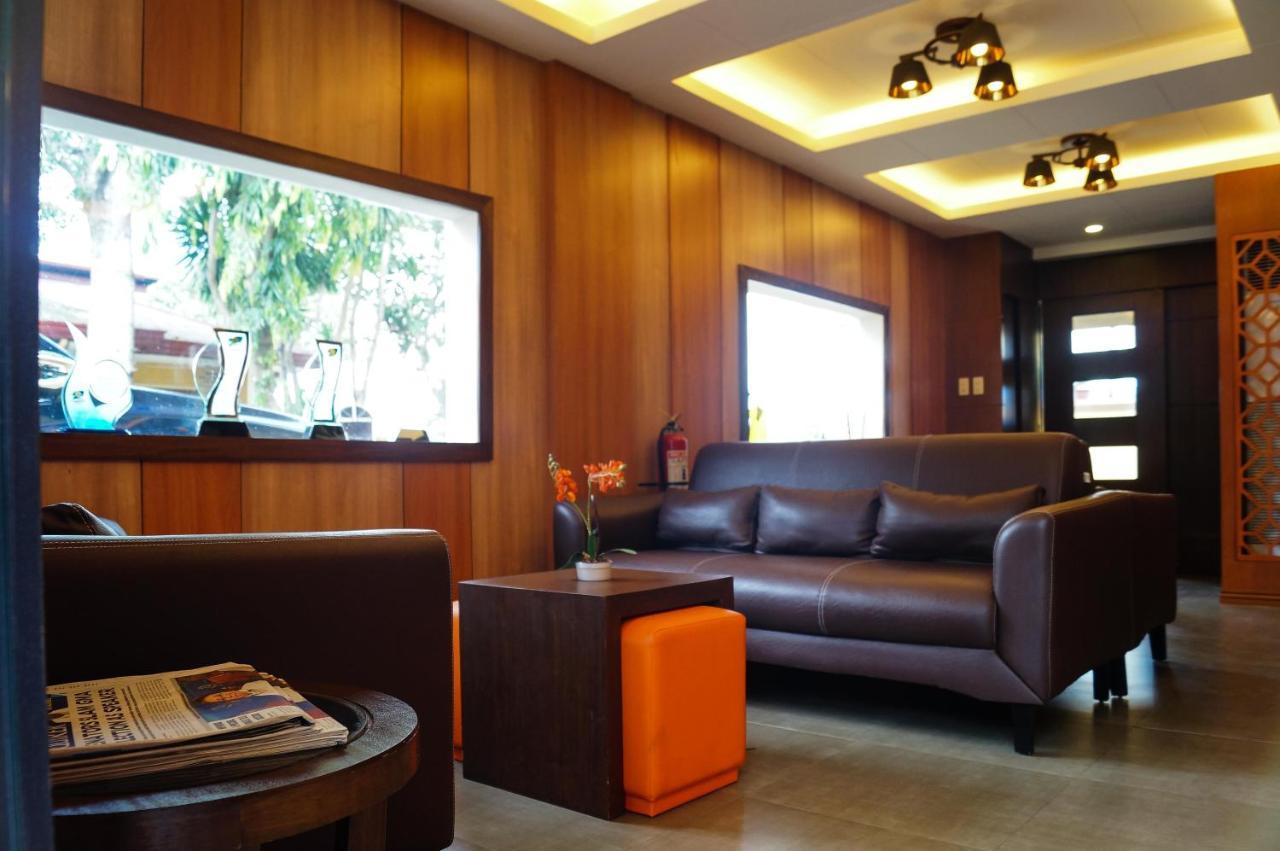 Hotel La Corona De Lipa Lipa City Luaran gambar