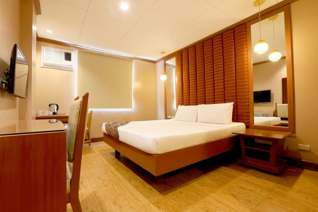 Hotel La Corona De Lipa Lipa City Luaran gambar